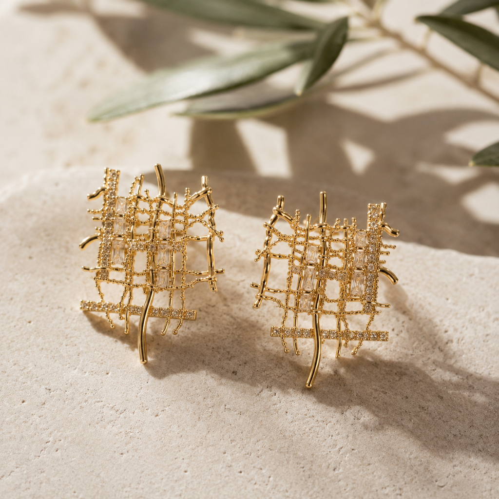 Woven Lattice Crystal Stud Earrings – Gold